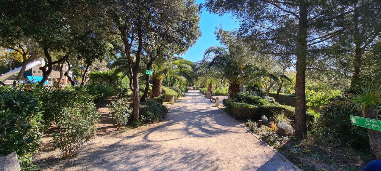 Apartmán Le Calypso Saint Aygulf Exteriér fotografie